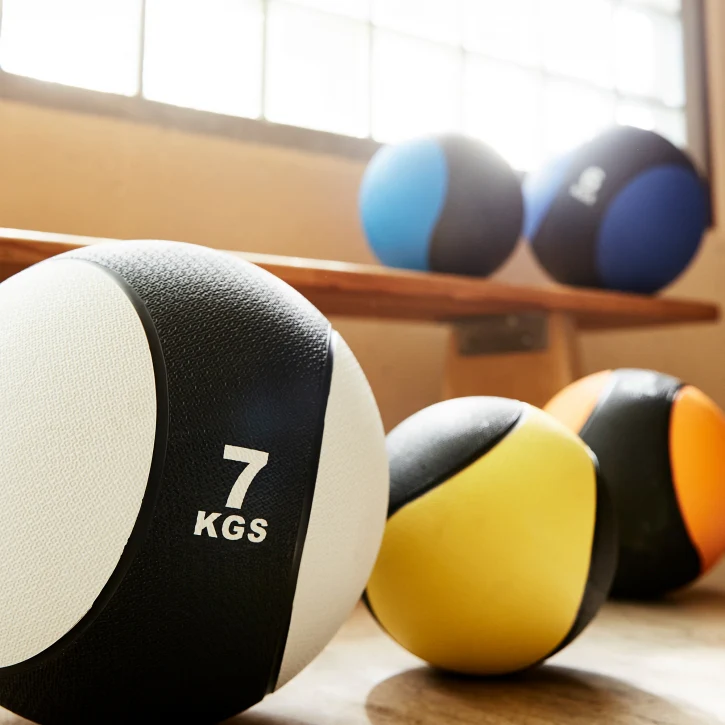 Kuntopallosetti 1–5 kg, yhteensä 15 kg - Image 8